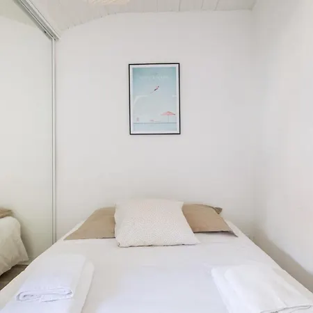 Apartment Charming 2-bedroom With Sea View 150m From Monaco