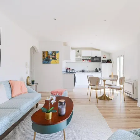 Charming 2-bedroom With Sea View 150m From Monaco Beausoleil