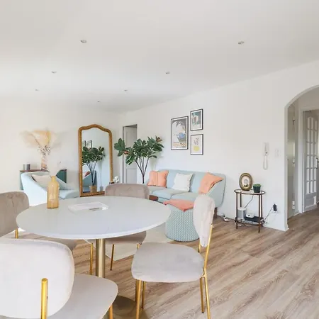 Charming 2-bedroom With Sea View 150m From Monaco Apartment Beausoleil