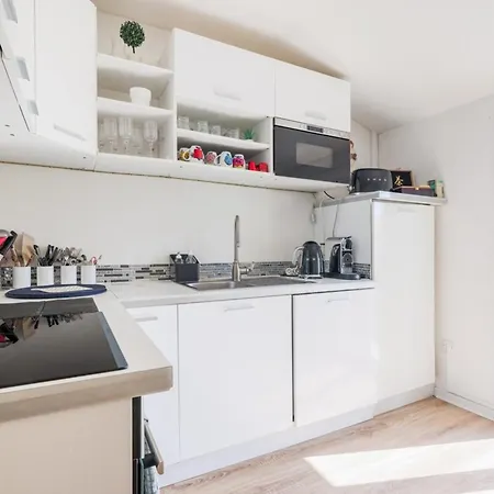 100m From Monaco Center - Charming 2br - Sea View Daire *