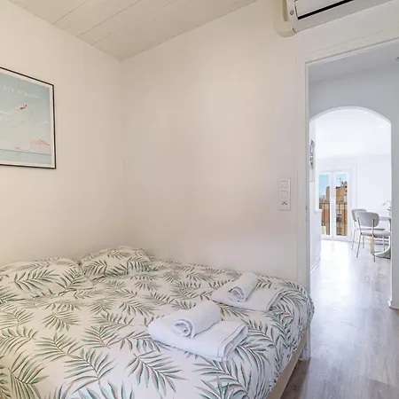 Charming 2 Bedroom Sea View 100m From Monaco Apartman *