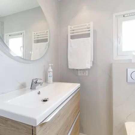 Apartman Charming 2 Bedroom Sea View 100m From Monaco *